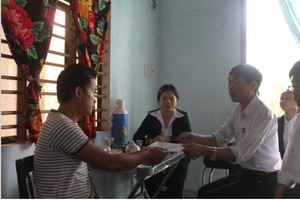 BVNT chi trả quyền lợi cho gia đình chị Hồng Sen